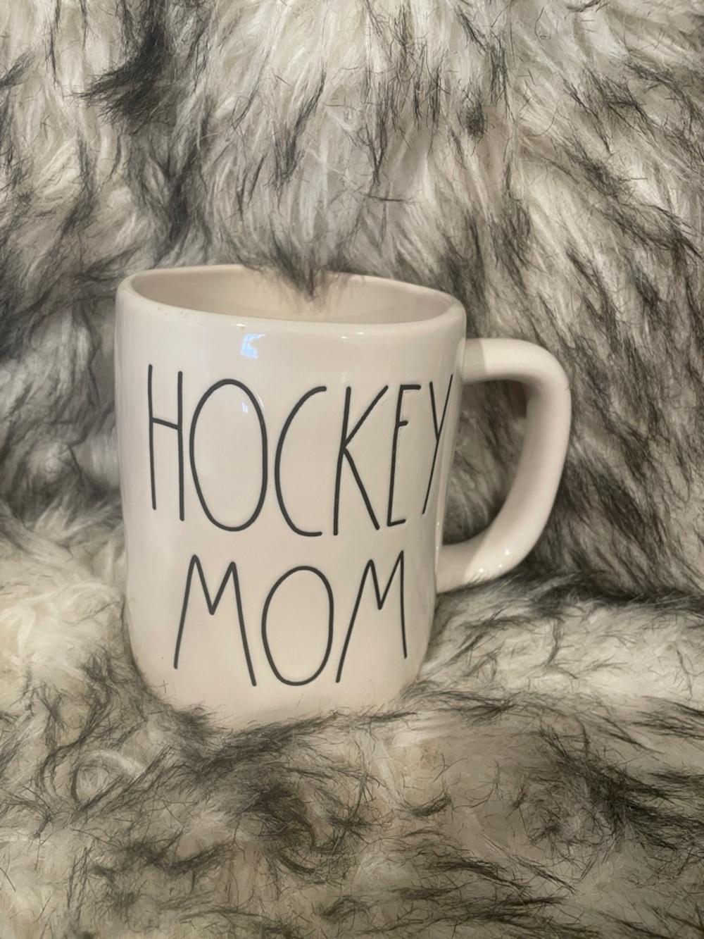Rae Dunn White Ceramic "Hockey Mom" Mug - Picture 1 of 4